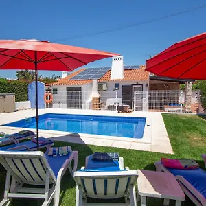 Lotus Villa, Villa