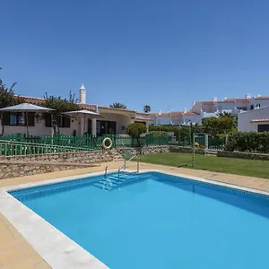 Morena Villa